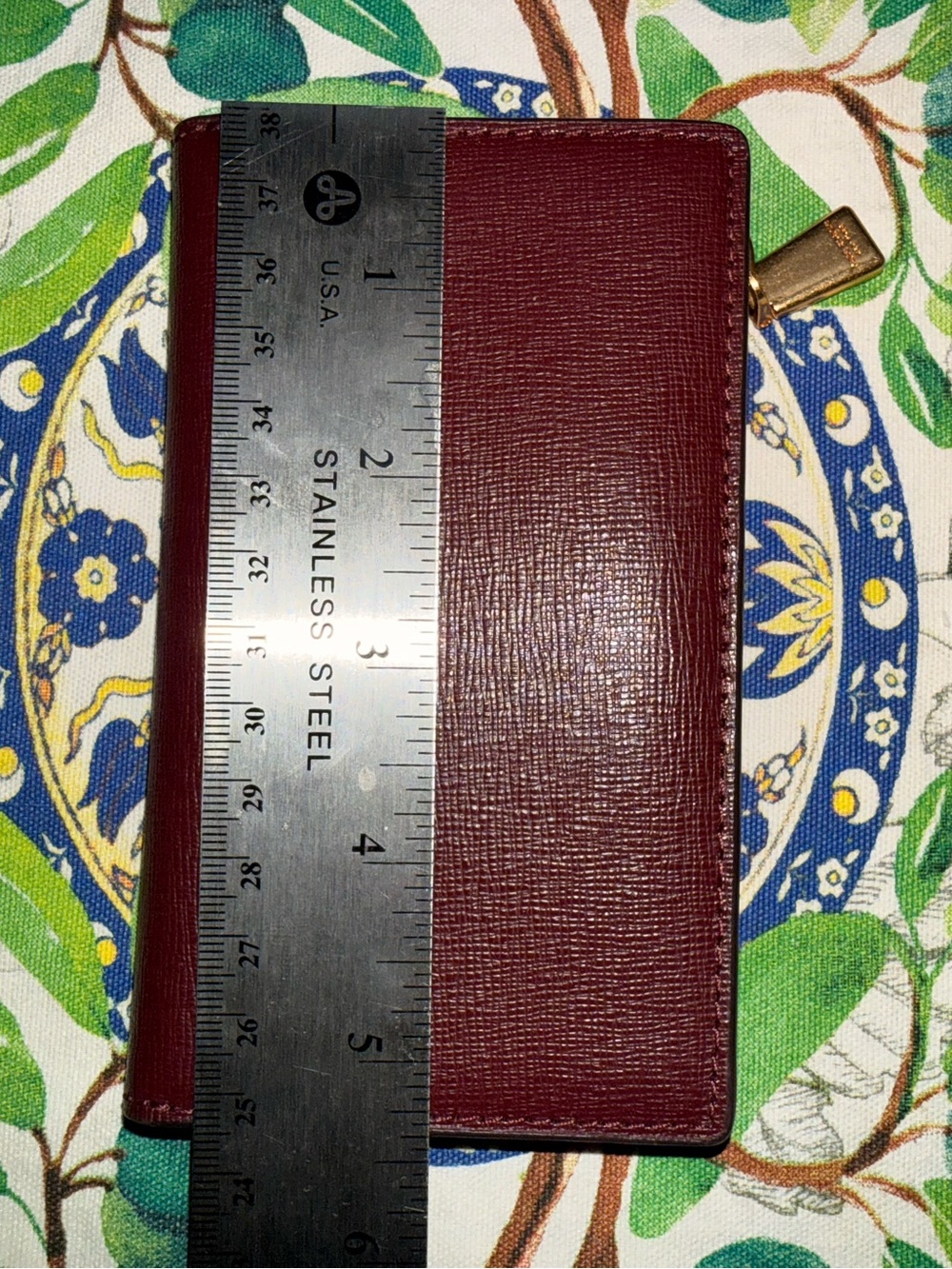 kate spade Burgundy Saffiano Leather Zip Card Wallet with Gold Hardware - Picture 3 of 7